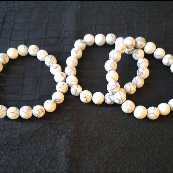 White Turquoise Bracelet - Picture 2 of 4